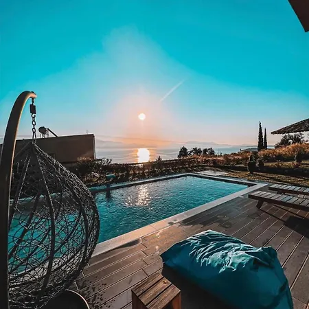 Greece Holidays Vila Nikiana