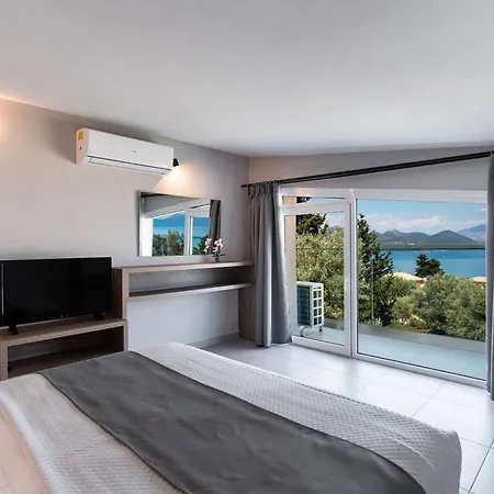 Greece Holidays Vila