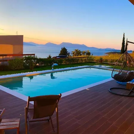 Vila Greece Holidays Nikiana